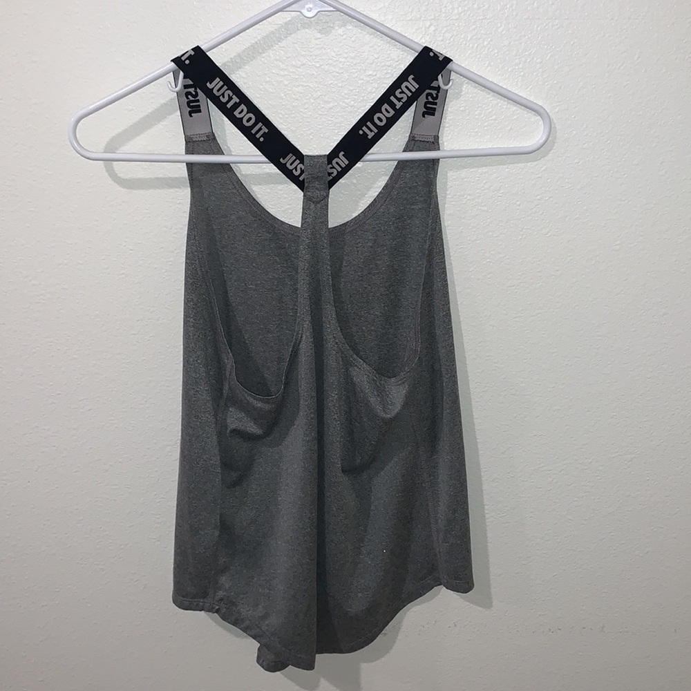 Nike Dri-Fit - Picture 2 of 4